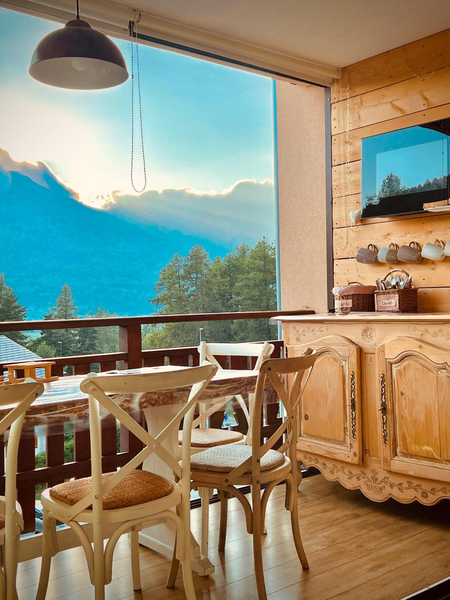 Ferienwohnung La Joue Du Loup, Aux Pieds Des Pistes Et Vue Sur Montagnes Exterior foto